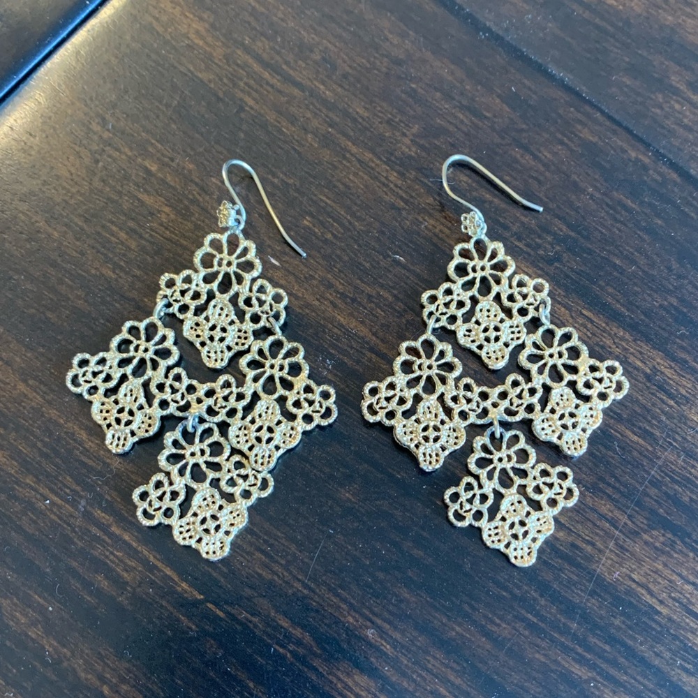 Stella & Dot Chantilly Lace Earrings